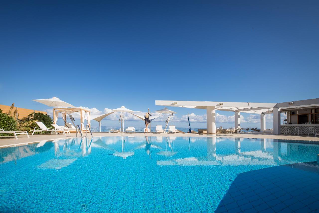 Akrogiali Beach Hotel Apartments Малія Екстер'єр фото